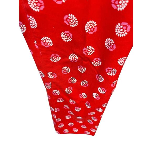 Lands' End Womens‎ Size 8 Red Floral Mid-Rise Straight Leg Capri Pants - Picture 5 of 7